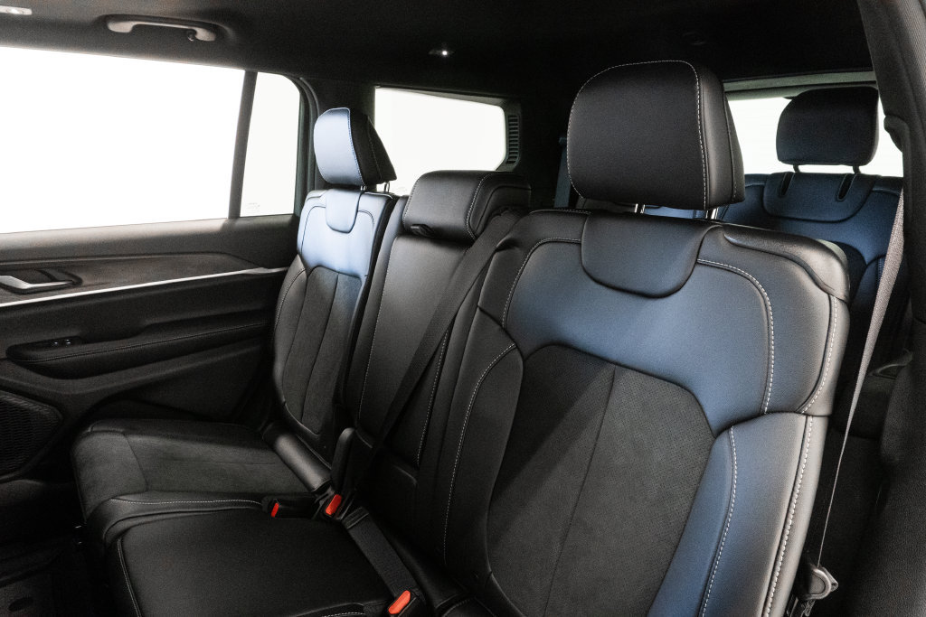 New 2026 Jeep Grand Cherokee L 4WD image 11