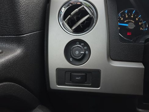 Used 2014 Ford F150 Lariat w/ Equipment Group 502A Luxury AWD/4WD image 41