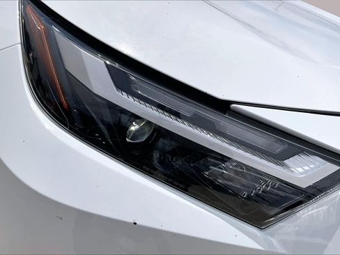 Used 2025 Toyota RAV4 XLE FWD image 26