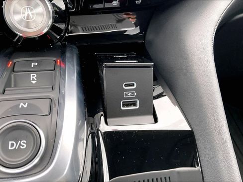 Used 2025 Acura MDX FWD w/ Technology Package image 36