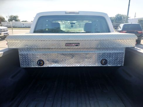 Used 2016 Ford F250 XL w/ Power Equipment Group image 9