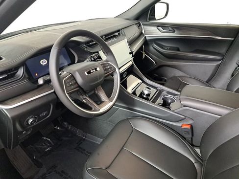 New 2026 Jeep Grand Cherokee L Limited w/ Limited Altitude Package RWD image 10