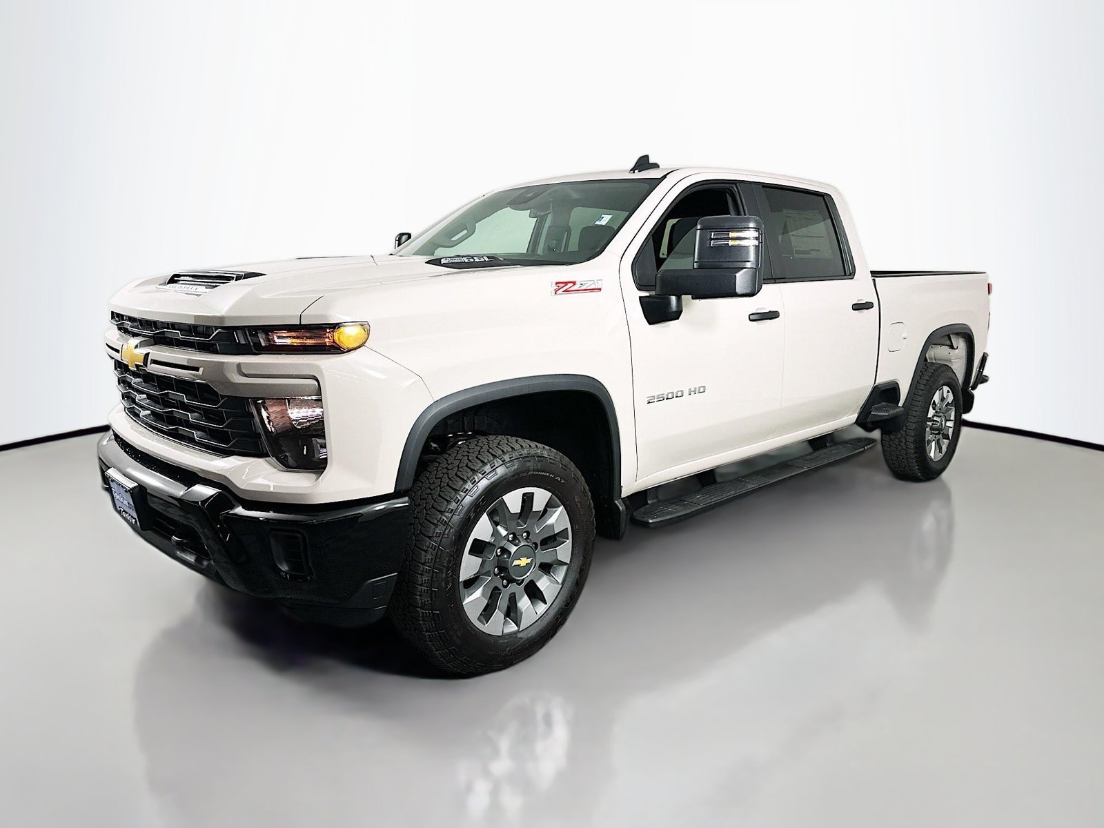 New 2026 Chevrolet Silverado 2500 Custom w/ Z71 Off-Road Package AWD/4WD image 3