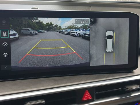 New 2026 Kia Sorento SX Prestige w/ Olive Brown Leather Package image 16