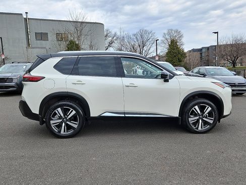 Certified 2023 Nissan Rogue SL image 7