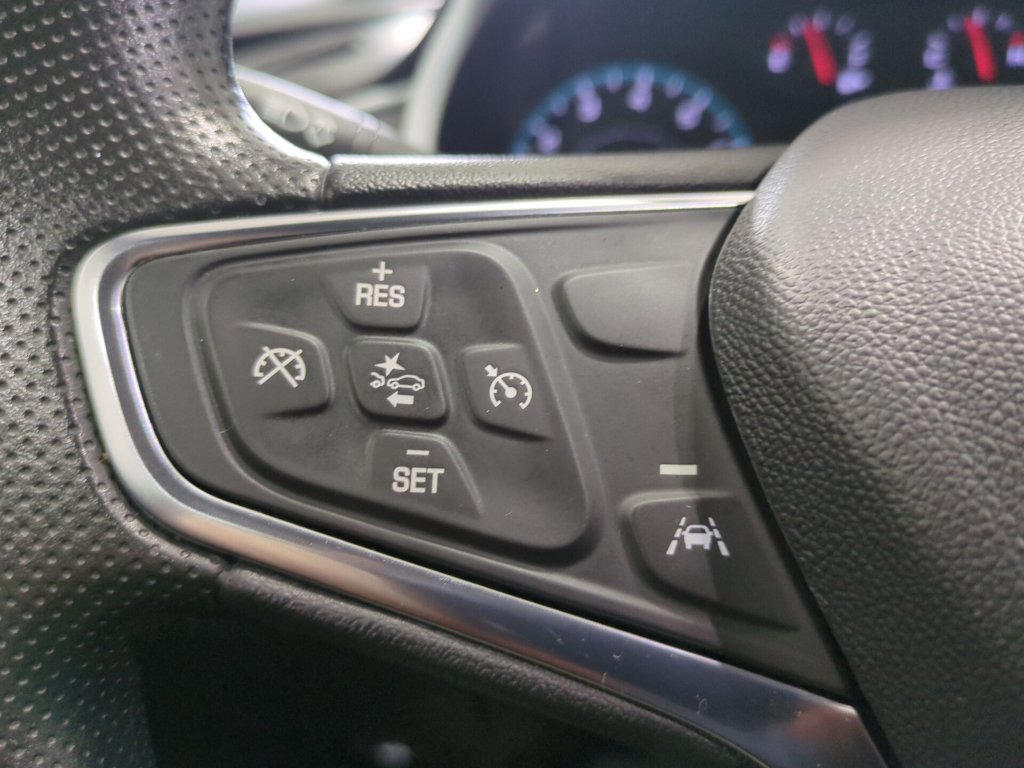 Used 2025 Chevrolet Malibu LT FWD image 31