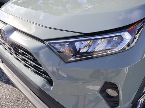 Used 2021 Toyota RAV4 XLE Premium FWD image 3
