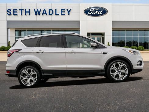 Used 2017 Ford Escape Titanium FWD image 8