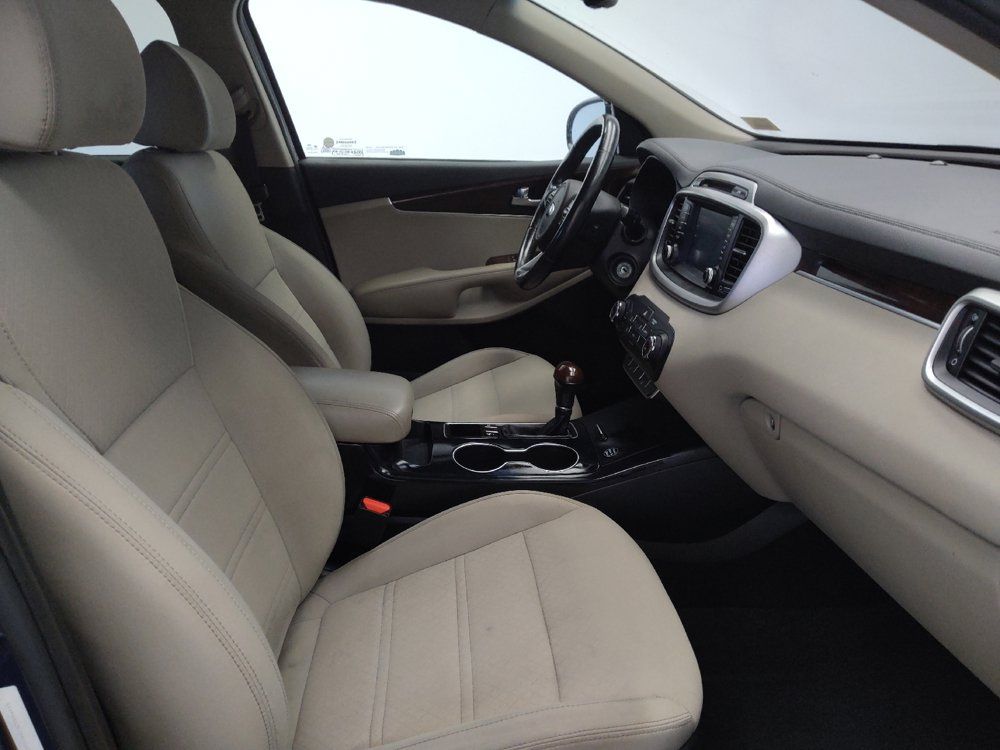 Used 2018 Kia Sorento FWD image 21