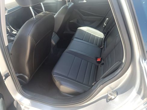 Used 2022 Volkswagen Jetta SE FWD image 12