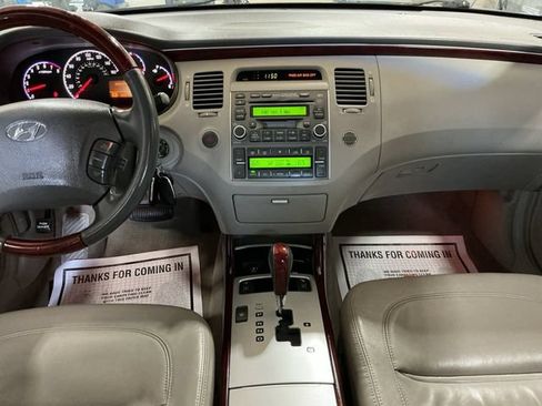 Used 2006 Hyundai Azera Limited FWD image 20