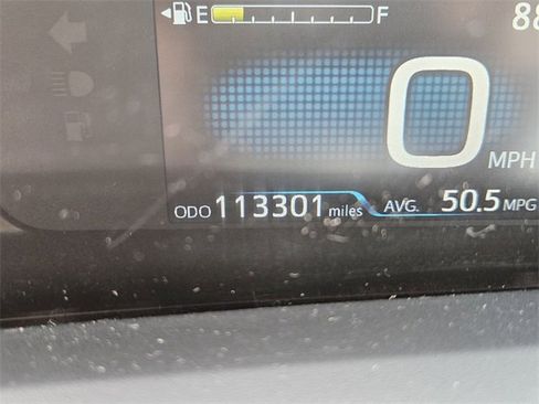 Used 2017 Toyota Prius Three w/ Advanced Technology Package image 11