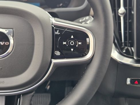 New 2026 Volvo XC90 B6 Core image 31