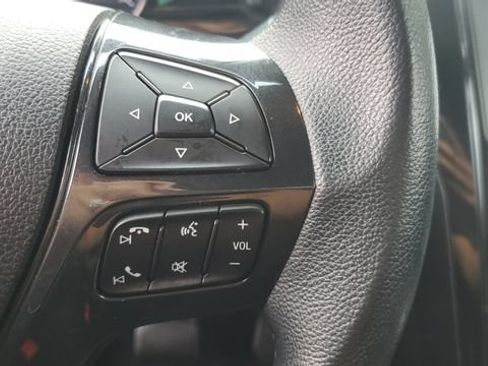 Used 2019 Ford Explorer XLT w/ Equipment Group 202A AWD/4WD image 11