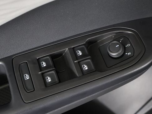 Used 2024 Volkswagen Taos S FWD image 36