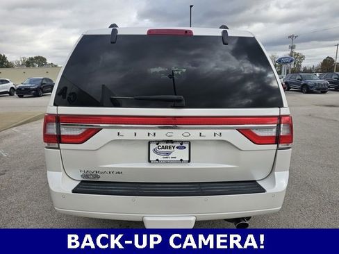 Used 2017 Lincoln Navigator Reserve image 8