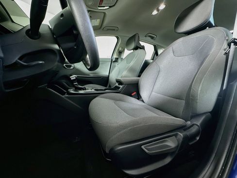 Used 2025 Kia K4 FWD image 13