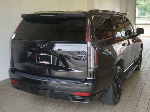 Used 2022 Cadillac Escalade Sport AWD/4WD image 16