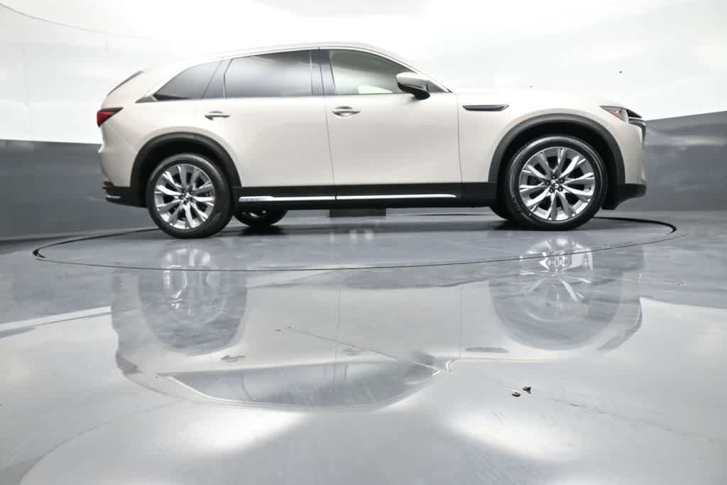 Used 2024 MAZDA CX-90 3.3 Turbo w/ Premium Package AWD/4WD image 32