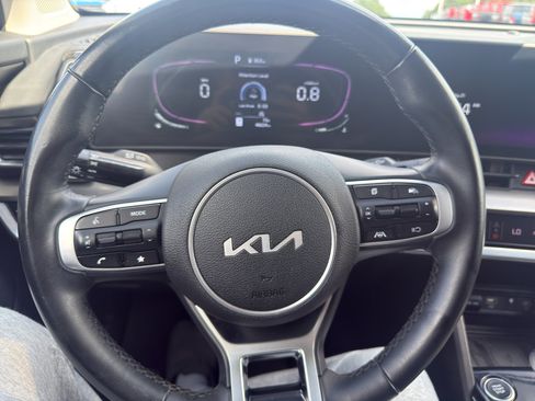 Used 2024 Kia Sportage EX FWD image 15
