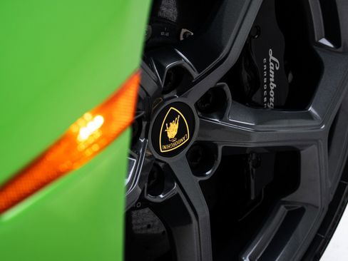 Used 2023 Lamborghini Huracan Tecnica image 21