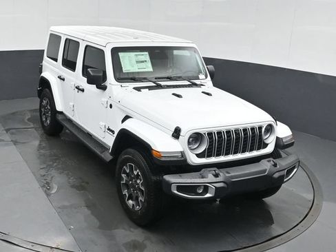 New 2026 Jeep Wrangler Sahara AWD/4WD image 36
