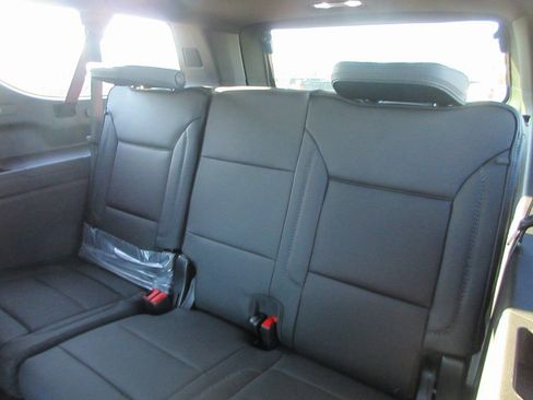New 2026 GMC Yukon XL Denali w/ Sun & Power Step Package image 15