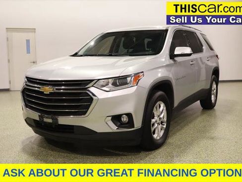 Used 2019 Chevrolet Traverse LT image 3
