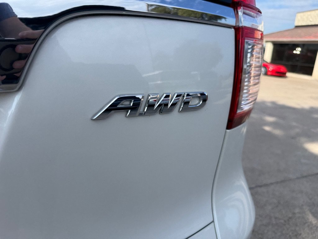 Used 2015 Honda CR-V EX-L image 12