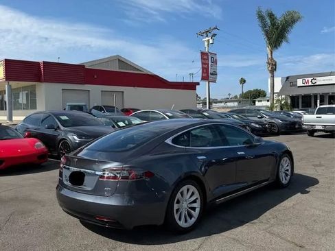 Used 2017 Tesla Model S 60D AWD/4WD image 5