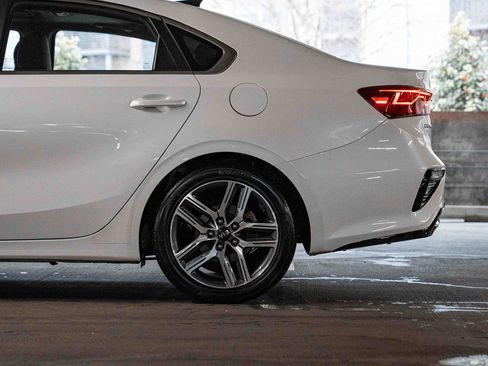 Used 2021 Kia Forte EX image 4