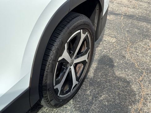 Used 2026 Volkswagen Tiguan SE AWD/4WD image 57