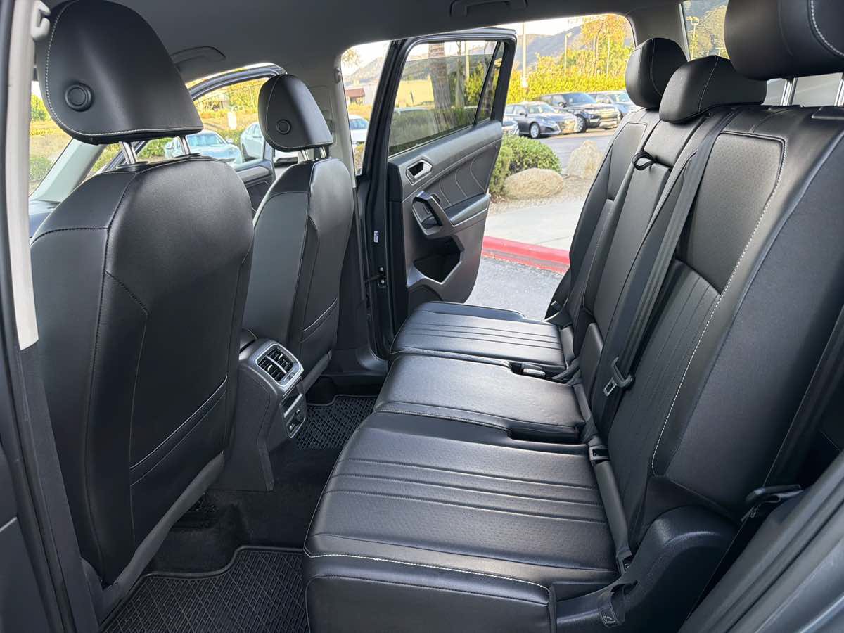 Used 2022 Volkswagen Tiguan SE FWD image 22