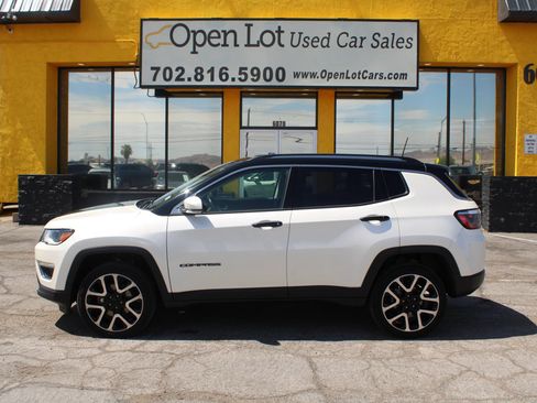 Used 2018 Jeep Compass Limited w/ Navigation Group AWD/4WD image 2