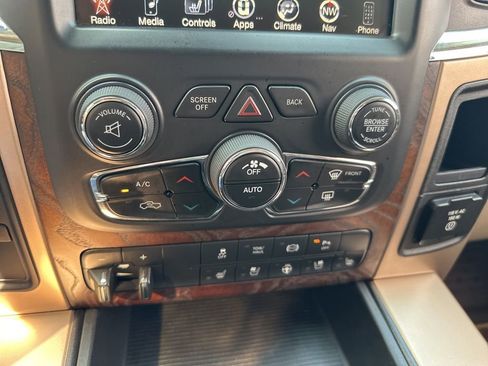 Used 2015 RAM 3500 Laramie Longhorn image 21