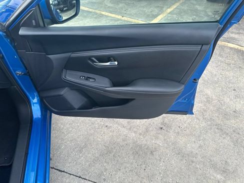 Used 2024 Nissan Sentra SV FWD image 34