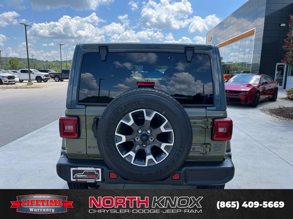 New 2026 Jeep Wrangler Unlimited Sahara w/ Rockslide Package AWD/4WD image 18