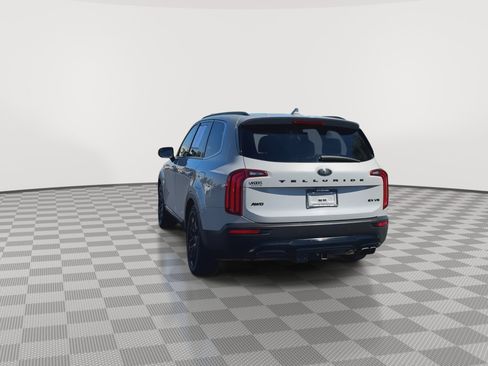 Used 2021 Kia Telluride EX w/ EX Premium Package AWD/4WD image 7