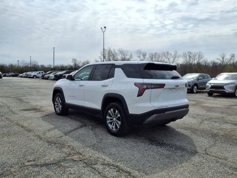 Used 2025 Chevrolet Equinox LT image 23