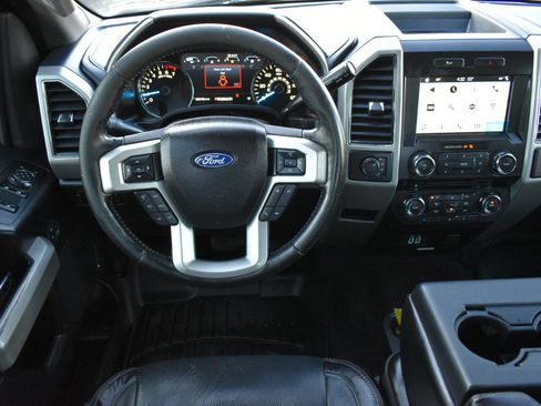 Used 2017 Ford F150 Lariat image 12