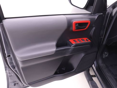 Certified 2022 Toyota Tacoma SR image 8