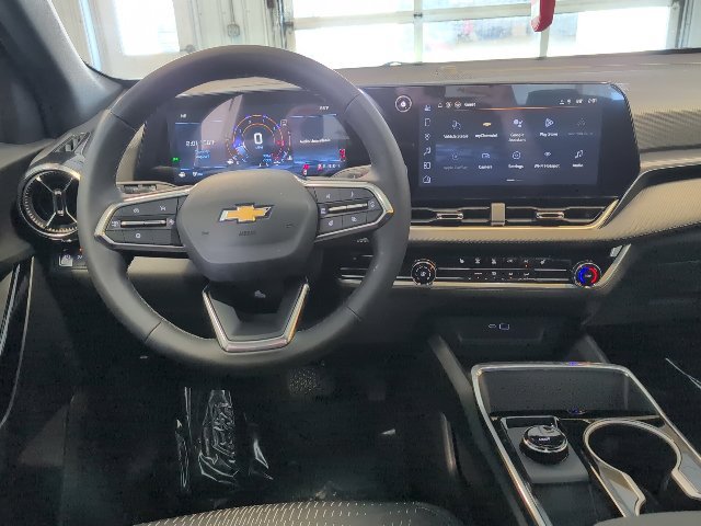 New 2026 Chevrolet Equinox LT w/ LPO, Floor Liner Package FWD image 18
