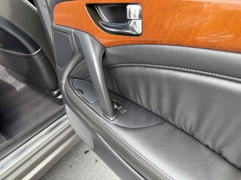 Used 2004 INFINITI Q45 Luxury w/ Journey Pkg image 88