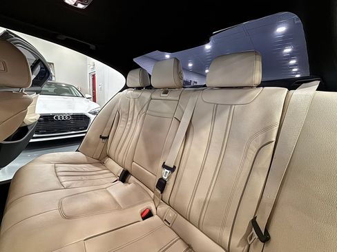 Used 2018 BMW 530i RWD image 15
