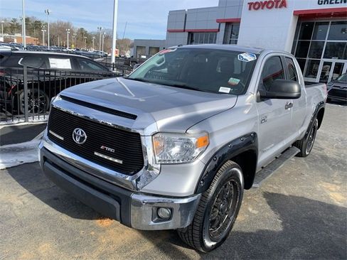 Used 2016 Toyota Tundra SR5 image 1