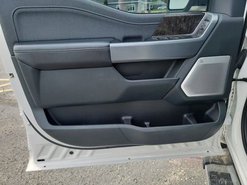 Used 2021 Ford F150 Lariat w/ Equipment Group 502A High image 11