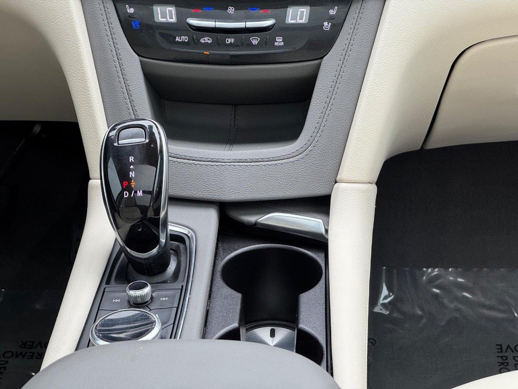 Used 2021 Cadillac XT6 Premium Luxury AWD/4WD image 15