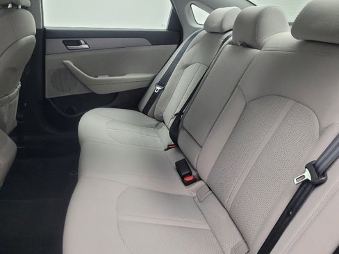 Used 2016 Hyundai Sonata SE FWD image 18