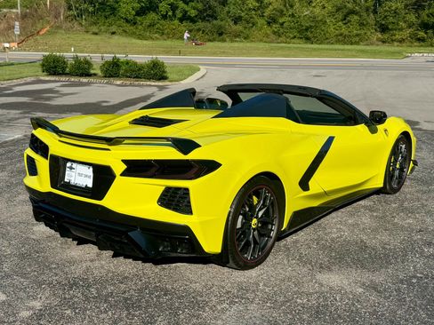 Used 2023 Chevrolet Corvette Stingray Premium Conv RWD image 3