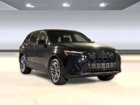 Used 2026 Audi Q7 2.0T Premium w/ Convenience Plus Package AWD/4WD image 7